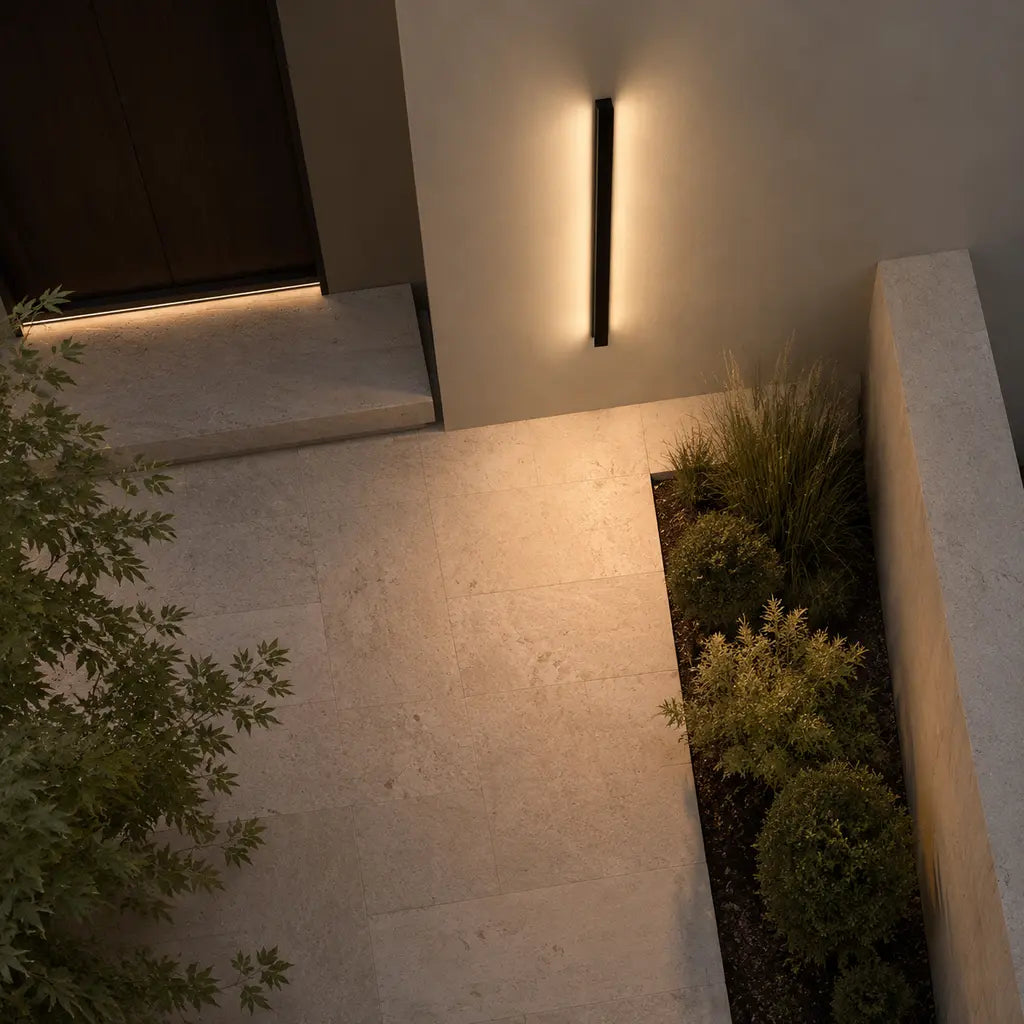 Black Linear Aluminium LED Outdoor Wall Light – IP65